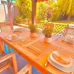 La Douce Rive Villa *